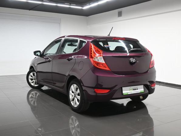 Hyundai Solaris I с пробегом 2012 года, цена 675 000 рублей, 195016 км, хэтчбек, Автокод Объявления