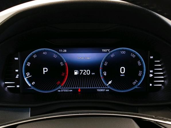 Skoda Rapid II с пробегом 2021 года, цена 1 929 000 рублей, 102850 км, лифтбек, Автокод Объявления