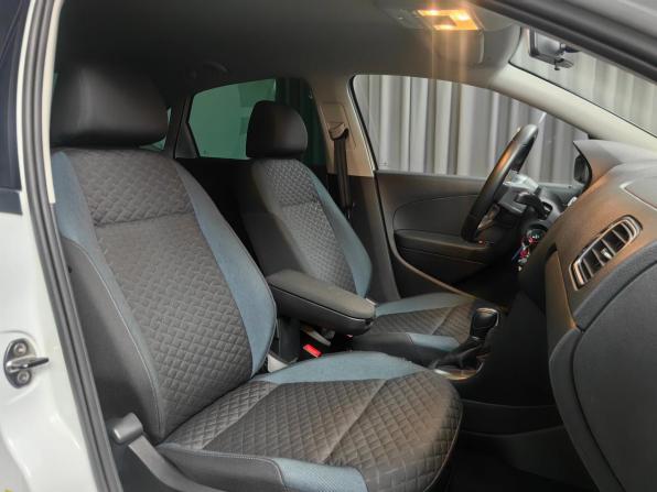 Volkswagen Polo V Рестайлинг с пробегом 2019 года, цена 1 485 000 рублей, 60405 км, седан, Автокод Объявления