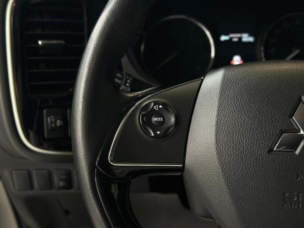 Mitsubishi Outlander III Рестайлинг 3 с пробегом 2020 года, цена 2 435 000 рублей, 58282 км, внедорожник, Автокод Объявления
