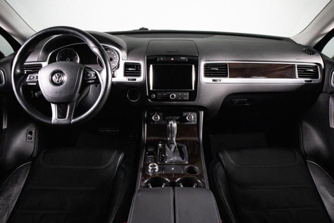 Volkswagen Touareg II с пробегом 2011 года, цена 2 199 000 рублей, 226270 км, внедорожник, Автокод Объявления