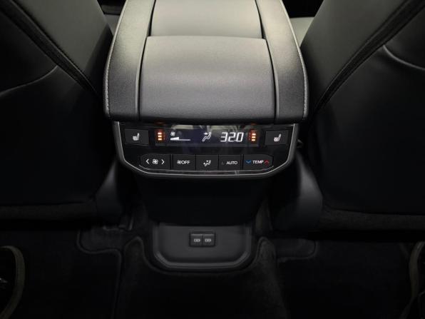 Toyota Highlander IV (XU70) с пробегом 2025 года, цена 5 699 000 рублей, 10 км, внедорожник, Автокод Объявления