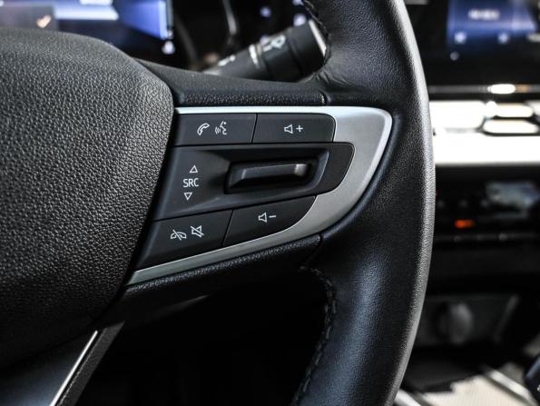 Chevrolet Monza II Рестайлинг с пробегом 2023 года, цена 1 739 000 рублей, 18059 км, седан, Автокод Объявления