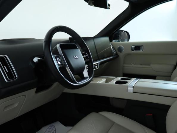 Li Auto (Lixiang) L9 I с пробегом 2023 года, цена 6 800 000 рублей, 65409 км, внедорожник, Автокод Объявления