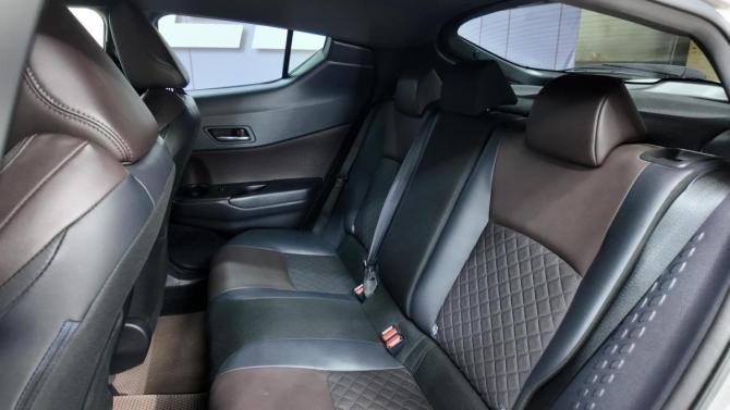 Toyota C-HR I с пробегом 2017 года, цена 1 829 000 рублей, 163730 км, внедорожник, Автокод Объявления