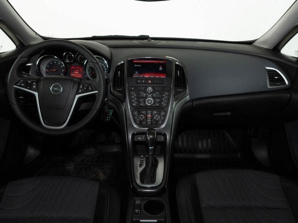 Opel Astra J Рестайлинг с пробегом 2014 года, цена 955 000 рублей, 138000 км, хэтчбек, Автокод Объявления