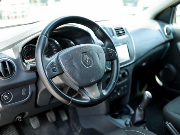 Renault Sandero II с пробегом 2014 года, цена 799 000 рублей, 108407 км, хэтчбек, Автокод Объявления