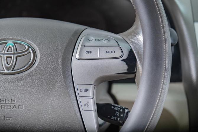 Toyota Camry VI (XV40) Рестайлинг с пробегом 2010 года, цена 1 099 000 рублей, 373000 км, седан, Автокод Объявления
