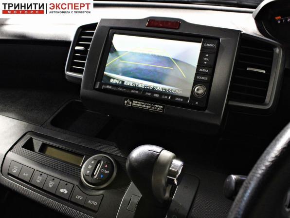 Honda Freed I с пробегом 2009 года, цена 987 000 рублей, 175531 км, компактвэн, Автокод Объявления