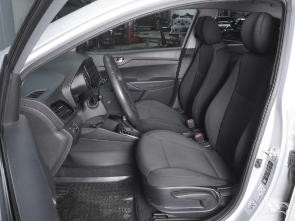 Hyundai Solaris II Рестайлинг с пробегом 2021 года, цена 1 490 000 рублей, 45801 км, седан, Автокод Объявления