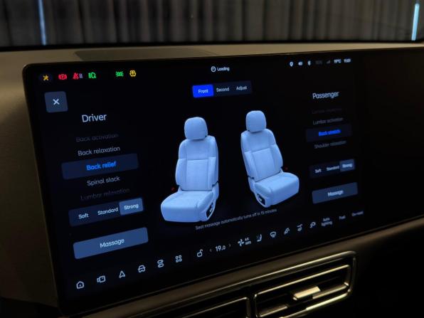 Li Auto (Lixiang) L9 I с пробегом 2024 года, цена 8 800 000 рублей, 31853 км, внедорожник, Автокод Объявления