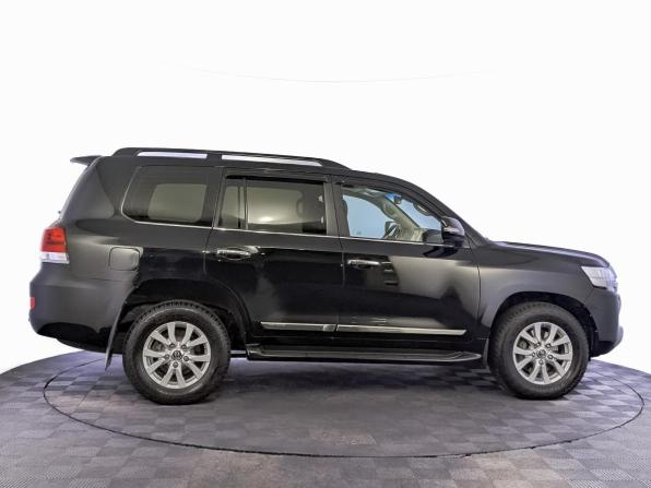 Toyota Land Cruiser 200 Series Рестайлинг 2 с пробегом 2020 года, цена 7 850 000 рублей, 136625 км, внедорожник, Автокод Объявления