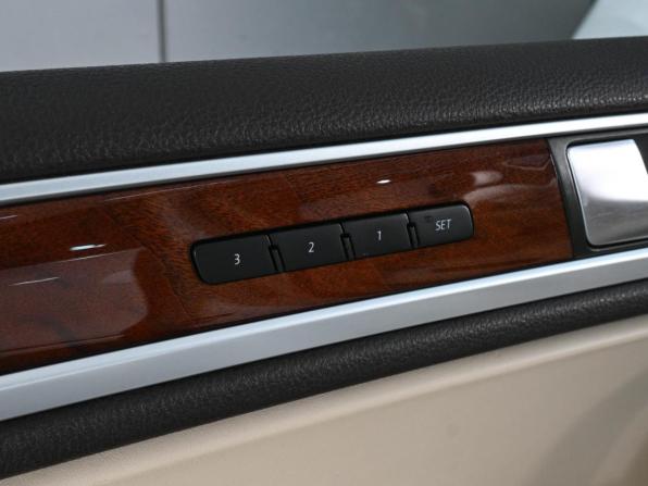 Volkswagen Touareg II с пробегом 2012 года, цена 2 375 000 рублей, 163954 км, внедорожник, Автокод Объявления