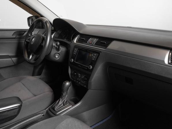 Skoda Rapid I с пробегом 2015 года, цена 1 299 000 рублей, 90300 км, лифтбек, Автокод Объявления