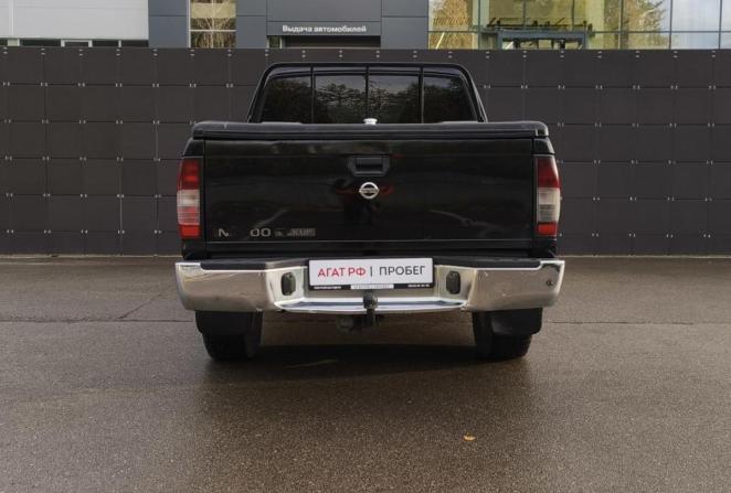 Nissan NP300 с пробегом 2012 года, цена 1 099 000 рублей, 162000 км, offers.body_type.unknown, Автокод Объявления