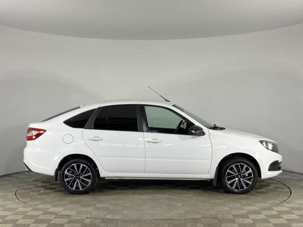 Lada (ВАЗ) Granta I Рестайлинг с пробегом 2023 года, цена 897 000 рублей, 40646 км, лифтбек, Автокод Объявления