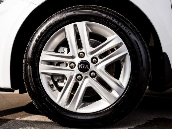 Kia Ceed III с пробегом 2018 года, цена 1 720 000 рублей, 121583 км, хэтчбек, Автокод Объявления