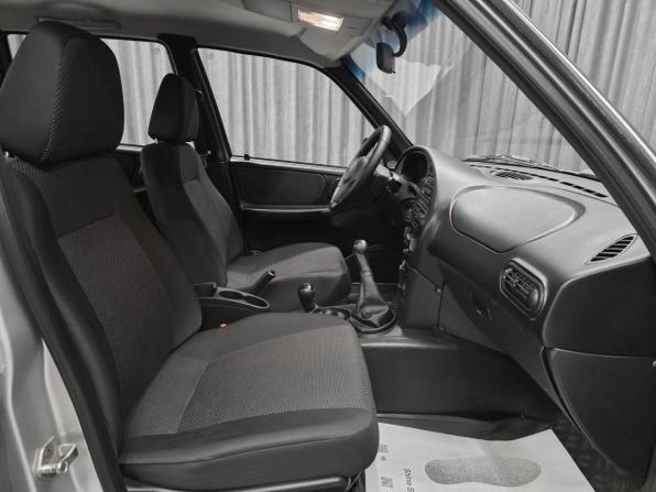 Chevrolet Niva I Рестайлинг с пробегом 2013 года, цена 559 000 рублей, 140000 км, внедорожник, Автокод Объявления