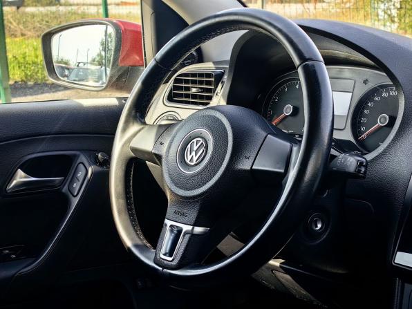 Volkswagen Polo V с пробегом 2014 года, цена 679 000 рублей, 196000 км, седан, Автокод Объявления