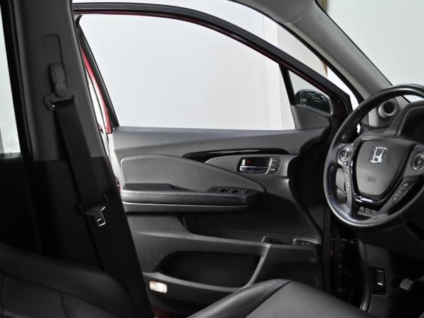 Honda Pilot III с пробегом 2016 года, цена 3 199 000 рублей, 85000 км, внедорожник, Автокод Объявления
