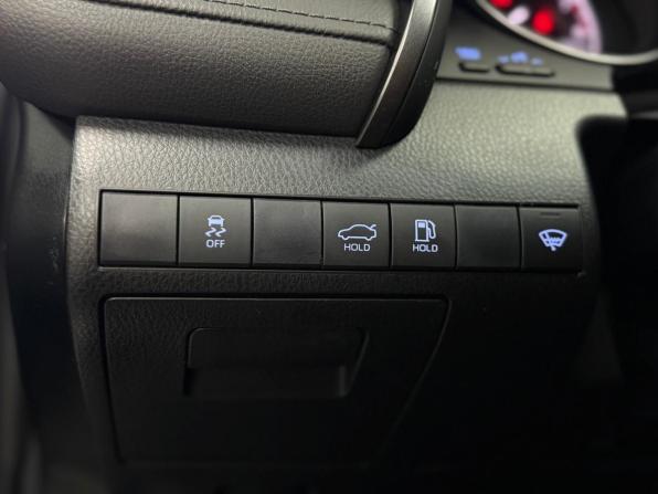 Toyota Camry VIII (XV70) Рестайлинг с пробегом 2021 года, цена 3 250 000 рублей, 48473 км, седан, Автокод Объявления