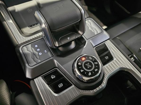 JETOUR T1 с пробегом 2026 года, цена 3 299 000 рублей, 3800 км, внедорожник, Автокод Объявления