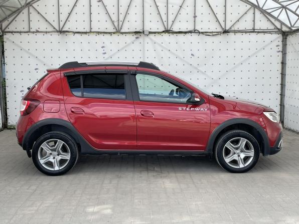 Renault Sandero II Рестайлинг с пробегом 2020 года, цена 1 300 000 рублей, 80093 км, хэтчбек, Автокод Объявления