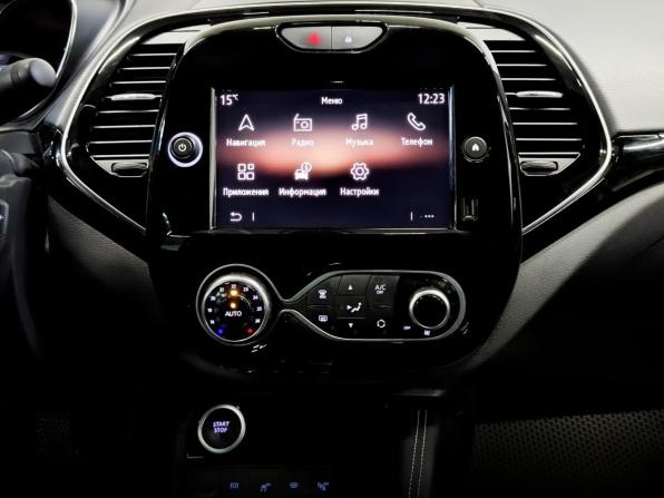 Renault Kaptur I Рестайлинг с пробегом 2021 года, цена 1 650 000 рублей, 99893 км, внедорожник, Автокод Объявления