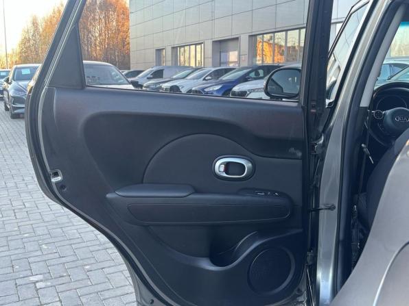 Kia Soul II Рестайлинг с пробегом 2017 года, цена 1 450 000 рублей, 140812 км, хэтчбек, Автокод Объявления