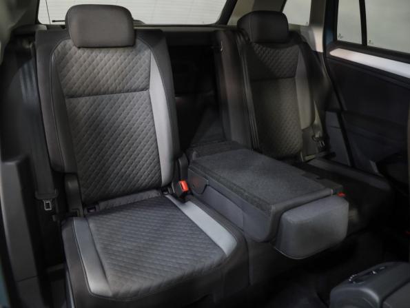 Volkswagen Tiguan II с пробегом 2019 года, цена 2 299 000 рублей, 92149 км, внедорожник, Автокод Объявления