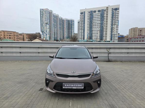 Kia Rio IV с пробегом 2017 года, цена 1 090 000 рублей, 193000 км, седан, Автокод Объявления