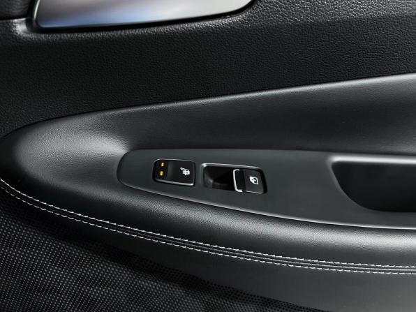 Hyundai Santa Fe IV Рестайлинг с пробегом 2023 года, цена 3 725 000 рублей, 61479 км, внедорожник, Автокод Объявления