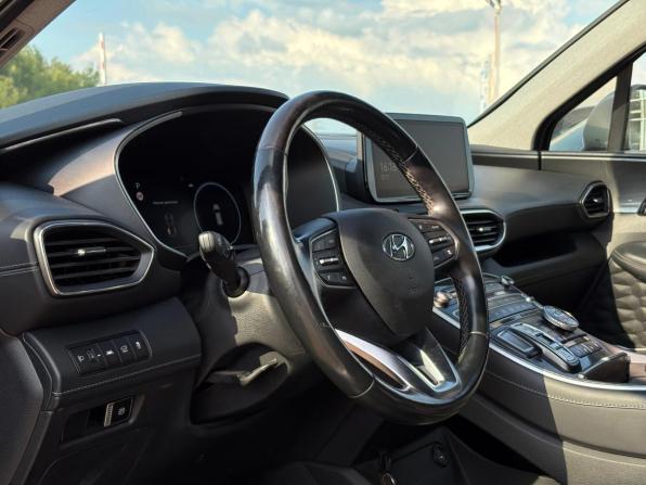 Hyundai Santa Fe IV Рестайлинг с пробегом 2022 года, цена 3 600 000 рублей, 110600 км, внедорожник, Автокод Объявления