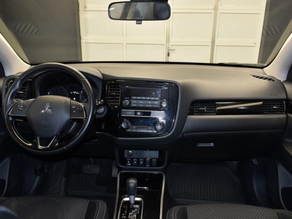 Mitsubishi Outlander III Рестайлинг 3 с пробегом 2019 года, цена 2 040 000 рублей, 128056 км, внедорожник, Автокод Объявления