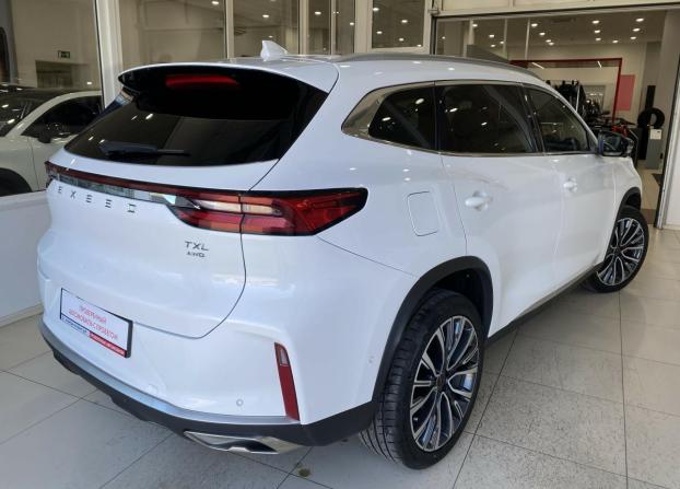 Exeed TXL I Рестайлинг 2 с пробегом 2024 года, цена 2 943 200 рублей, 31000 км, внедорожник, Автокод Объявления