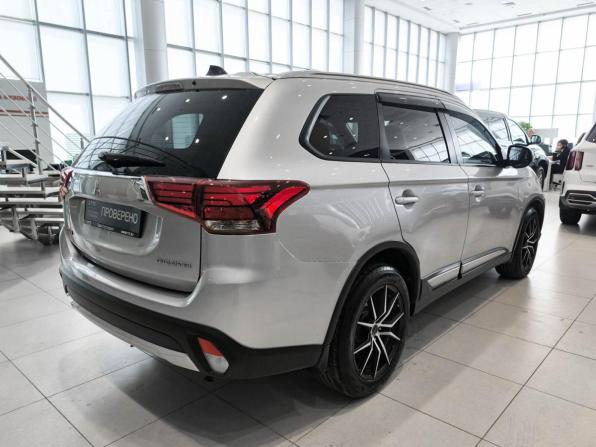 Mitsubishi Outlander III Рестайлинг 2 с пробегом 2016 года, цена 1 650 000 рублей, 196000 км, внедорожник, Автокод Объявления