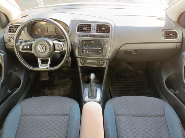 Volkswagen Polo V Рестайлинг с пробегом 2019 года, цена 999 000 рублей, 162895 км, седан, Автокод Объявления