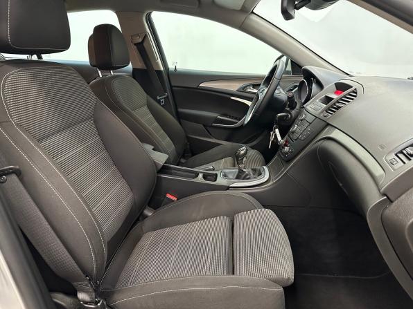 Opel Insignia I с пробегом 2011 года, цена 830 000 рублей, 123390 км, хэтчбек, Автокод Объявления