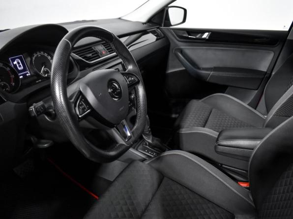 Skoda Rapid I Рестайлинг с пробегом 2018 года, цена 1 098 900 рублей, 187000 км, лифтбек, Автокод Объявления