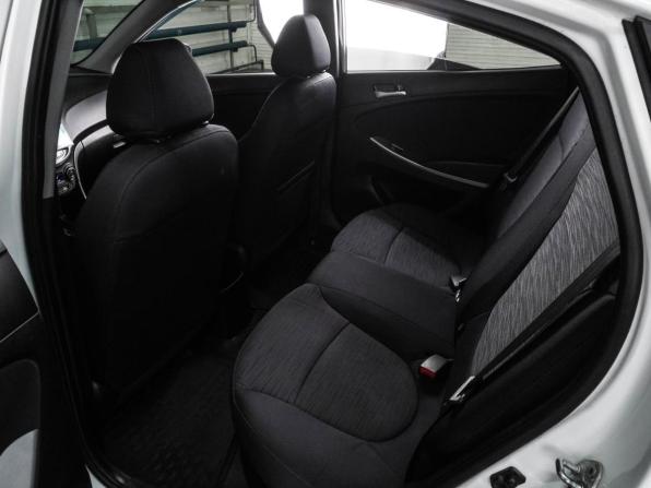 Hyundai Solaris I Рестайлинг с пробегом 2016 года, цена 1 019 000 рублей, 118861 км, седан, Автокод Объявления