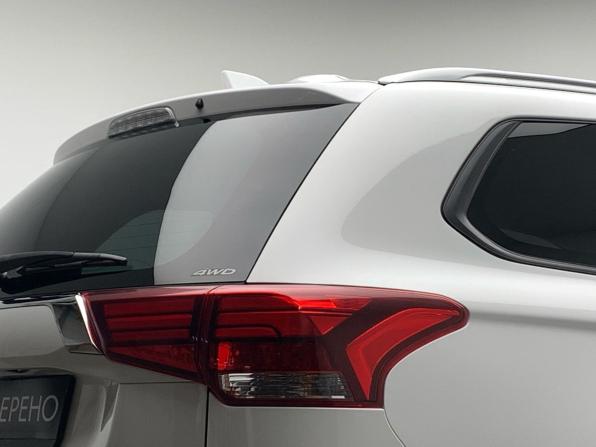 Mitsubishi Outlander III Рестайлинг 3 с пробегом 2019 года, цена 1 879 000 рублей, 160044 км, внедорожник, Автокод Объявления