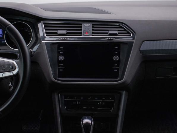 Volkswagen Tiguan II Рестайлинг с пробегом 2020 года, цена 2 496 000 рублей, 60855 км, внедорожник, Автокод Объявления