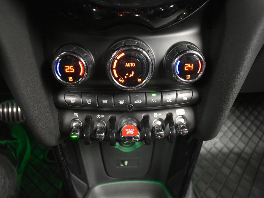 Mini Hatch III (F55/F56) Рестайлинг Москва  - изображение 27