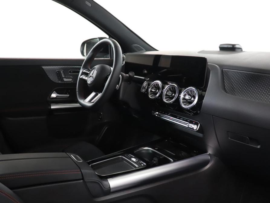 Mercedes-Benz GLA II (H247) Рестайлинг Москва  - изображение 9
