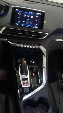 Peugeot 5008 II с пробегом 2018 года, цена 1 990 000 рублей, 63138 км, внедорожник, Автокод Объявления