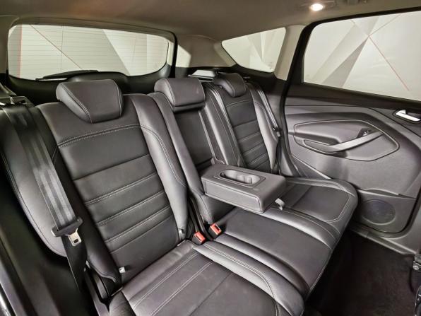 Ford Kuga II Рестайлинг с пробегом 2017 года, цена 1 415 000 рублей, 154682 км, внедорожник, Автокод Объявления