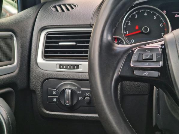 Volkswagen Touareg II с пробегом 2011 года, цена 1 690 000 рублей, 227221 км, внедорожник, Автокод Объявления