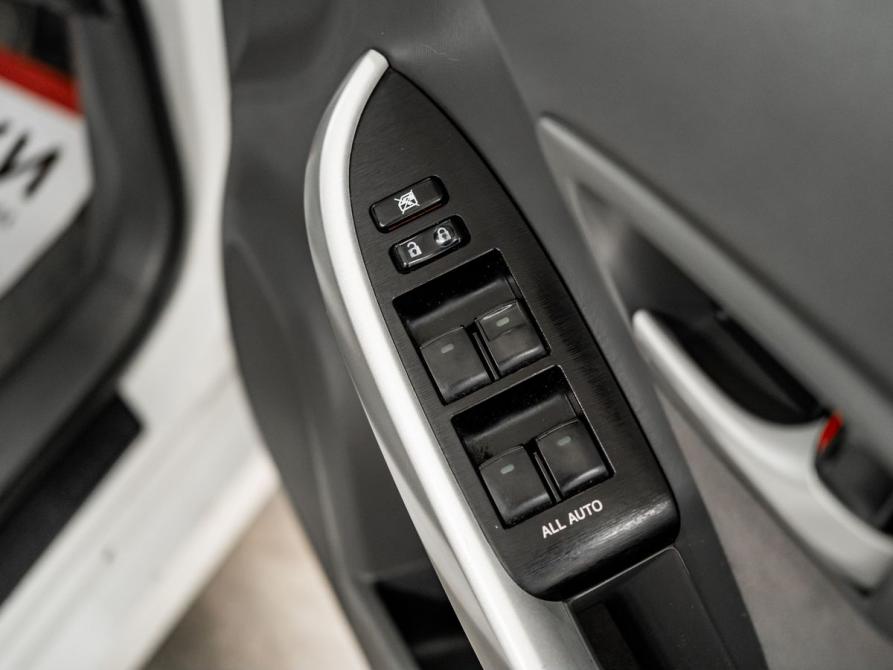 Toyota Prius III (XW30) Красноярск  - изображение 17