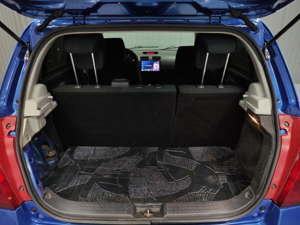 Suzuki Swift III с пробегом 2006 года, цена 397 000 рублей, 196017 км, хэтчбек, Автокод Объявления