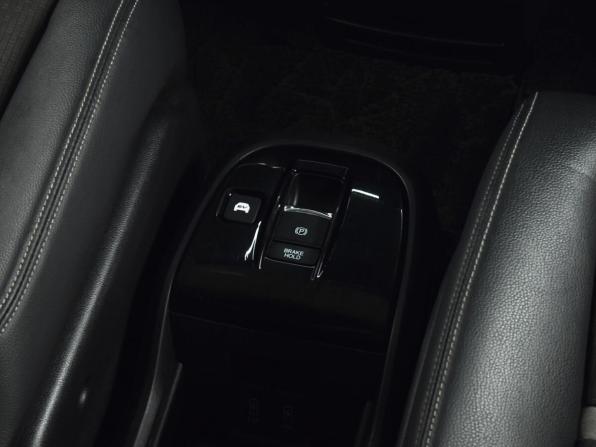 Honda Stepwgn V Рестайлинг с пробегом 2018 года, цена 2 279 995 рублей, 141006 км, минивэн, Автокод Объявления